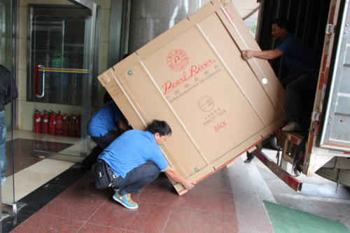 阜康钢琴贵重工艺品无忧运